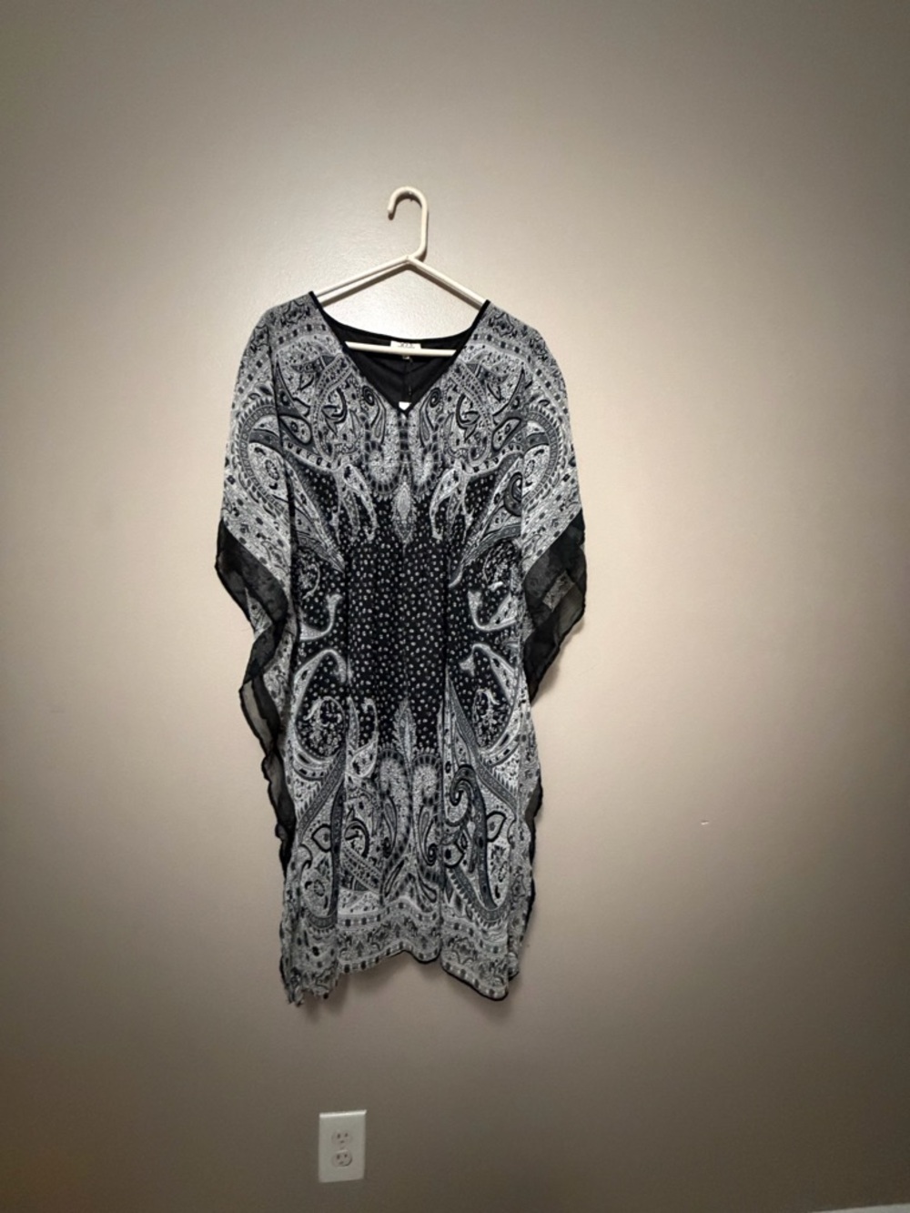 Black and White Paisley Boho Tunic